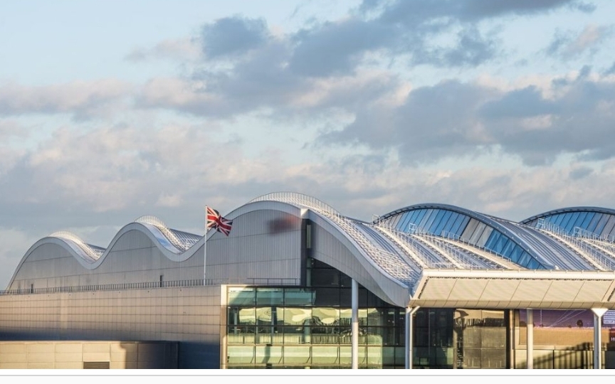 مطار هيثرو يستعد لعودة رحلات الطيران