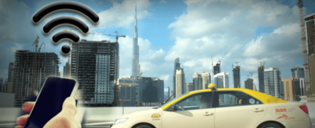 بالمجان.. دبي توفر إنترنت لركاب سيارات الأجرة