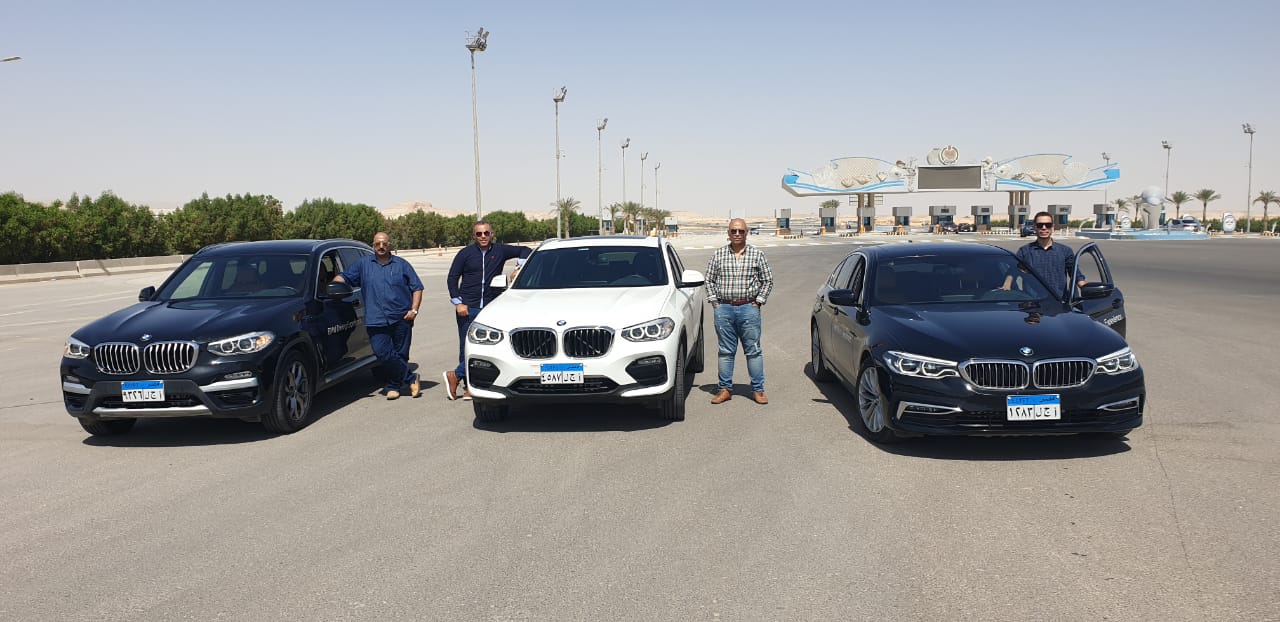 تجربة قيادة استثنائية جدا على مجموعة طرازات سيارات BMW من الشركة البافارية  قيادة على مسافة 300  كيلو متر .... لتناغم وتعايش مع امكانات ورفاهية واداء سيارات BMW