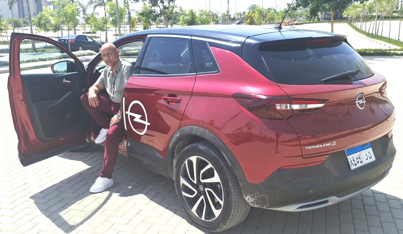 OPEL GRANDLAND X ... من المنصور للسيارات ( الالمانى ما بيهزرش ) السيارة ... عنوان للرياضية .. والقوة ... وتعدد الاستخدام ... والعائلية ... والانطلاقة المميزة