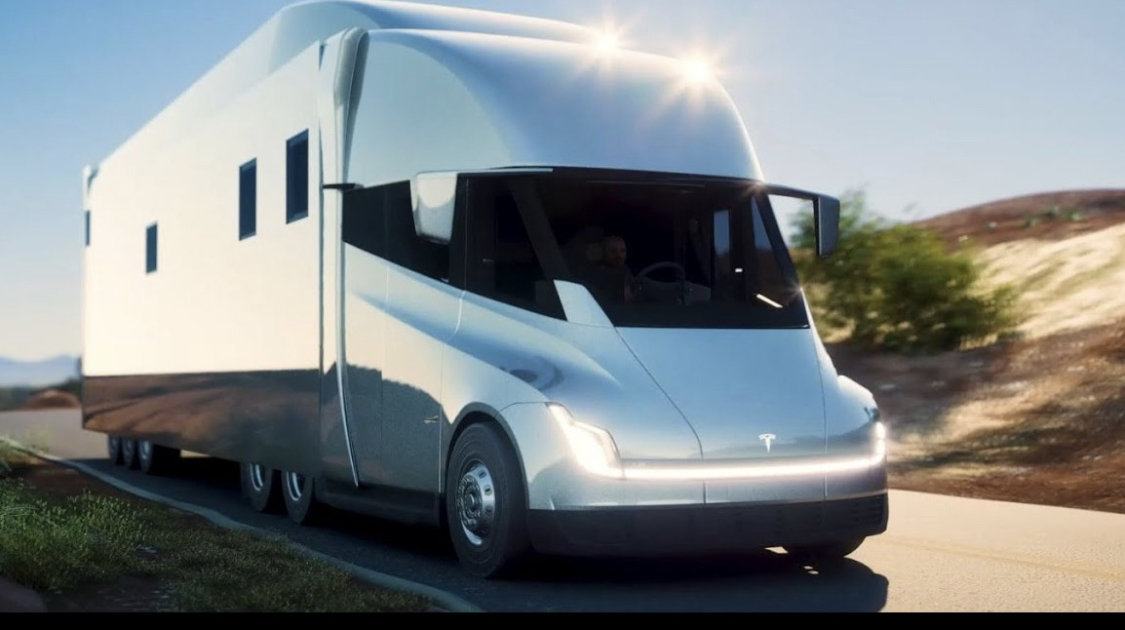 باستثمارات بقيمة 3.6 مليار دولار .. تسعى (تسلا  TESLA) لإنتاج شاحنتها (Tesla Semi Truck