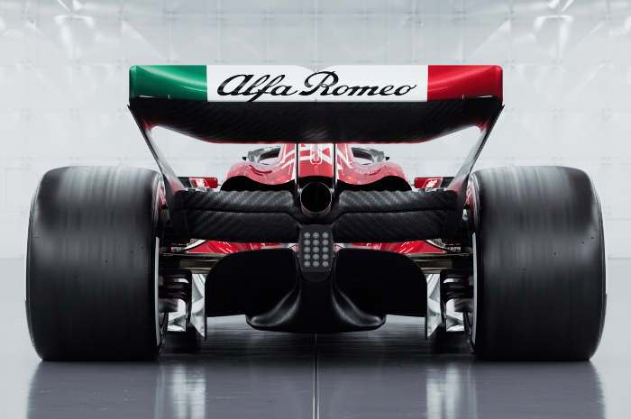 التعاون التجاري الاستراتيجي بين ألفا روميو وساوبر موتورسبورت في الفورمولا 1 ينتهي في سباق جائزة أبو ظبي الكبرى.