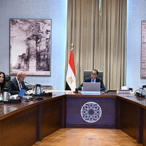 رئيس الوزراء يلتقي مسئولي مجموعة المنصور للسيارات  لاستعراض مقترحاتهم حول التوسعات المستقبلية للشركة