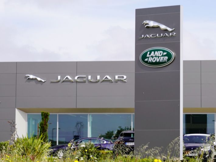 موقف كارثي تتعرض له جاجوار ولاندروفر قد يعرضها للانهيار  التفاصيل داخل الخبر