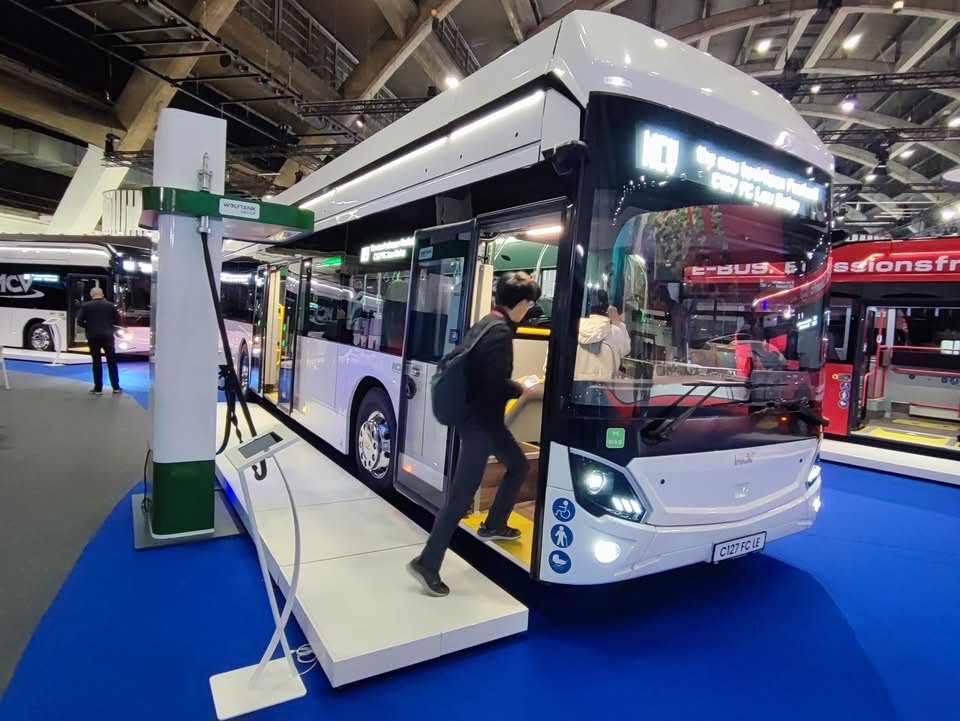 MCV تقدم للعالم اول حافلة تعمل بالهيدروجين بتكنولوجيا المستقبل في معرض Buswarld Europe 2025