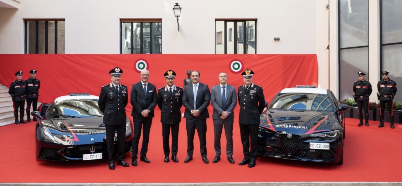 مازيراتي “إم سي بيورا” وألفا روميو “جوليا كوادريفوليو”  لنقل الأعضاء والدم بشكل عاجل لصالح جهاز الكارابينييري الإيطالي
