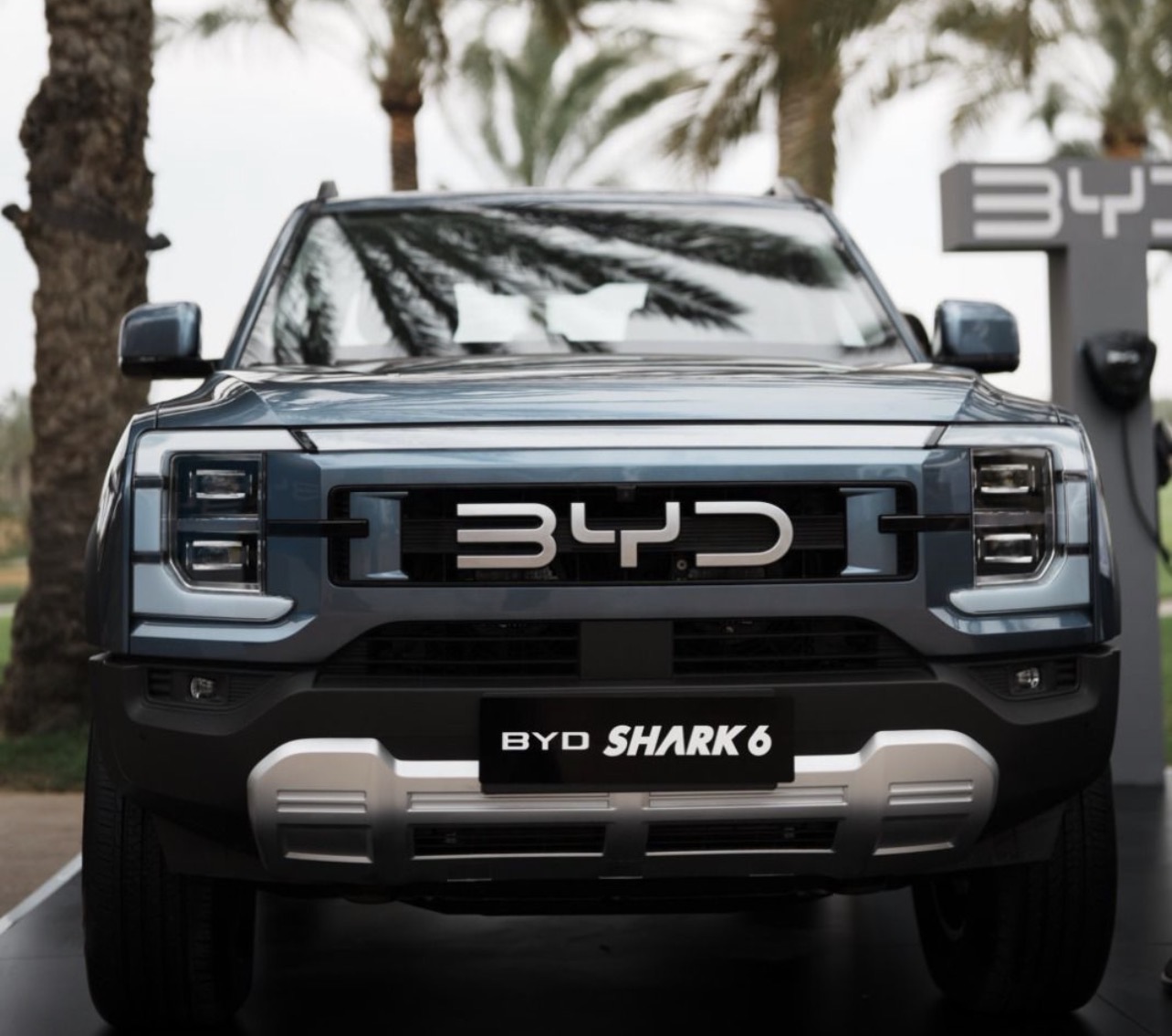 تطلق Shark 6 لأول مرة كأول بيك أب هجينة بتقنية DM-O ونظام دفع رباعي ذكي وقدرات متقدمة على الطرق الوعرة