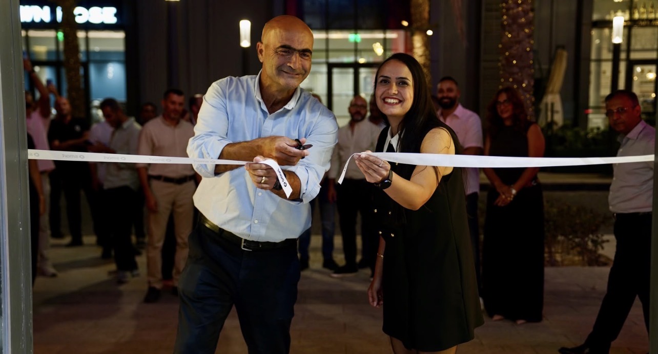 «عز العرب ستار» تفتتح أحدث صالة عرض لسيارات «smart» بـ«District 5» ضمن خطتها للتوسع في سوق السيارات الكهربائية